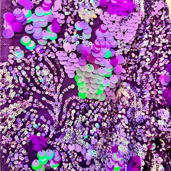 Gorgeous two piece set - Picture 4 of 8